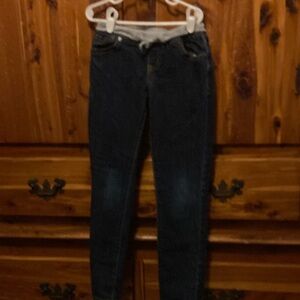 PRE-OWNED GIRLS JEANS SIZE 8! GOOD CONDITION! SMOKE FREE HOME!